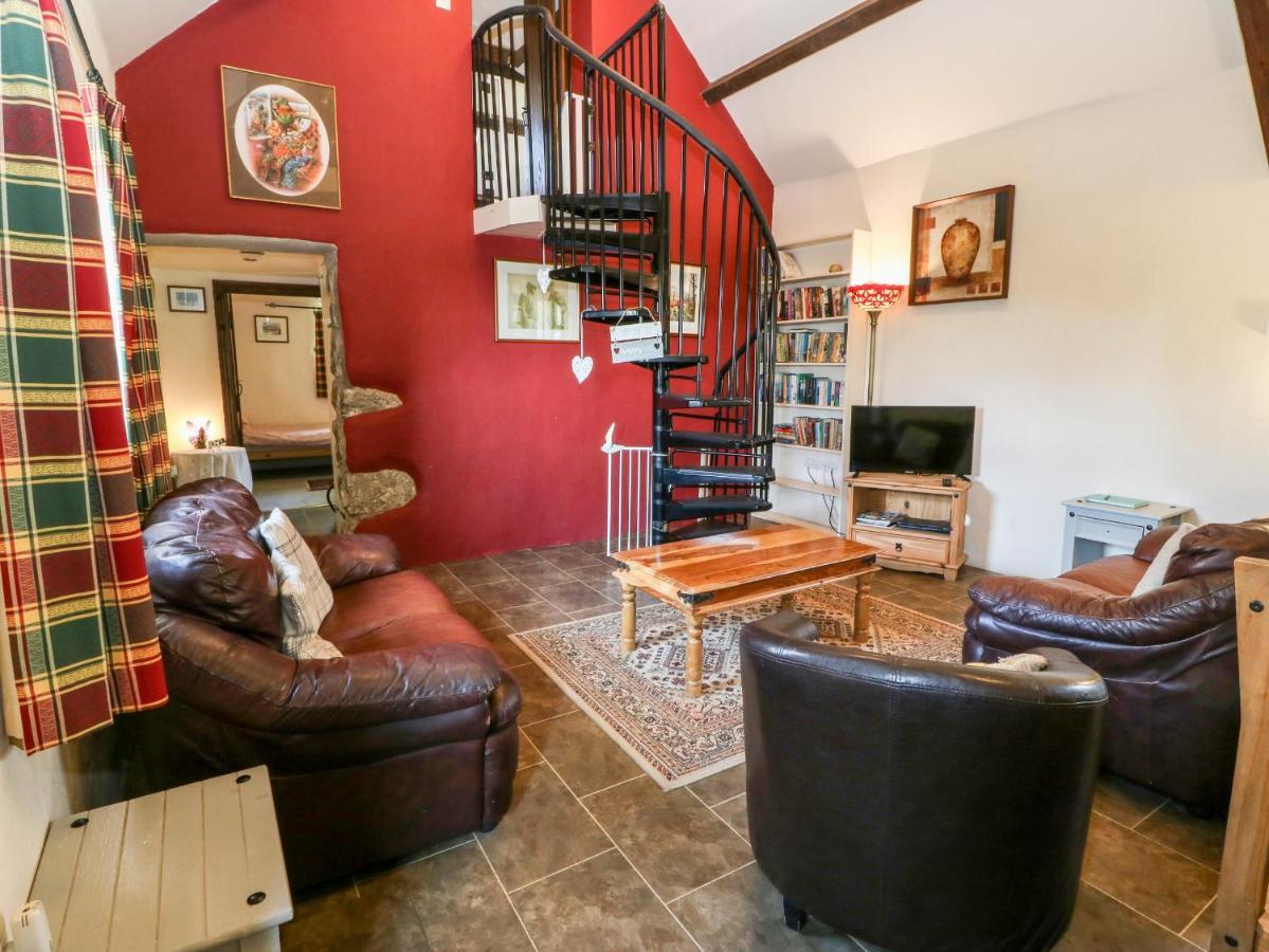 Bwthyn Y Dderwen Oak Cottage Llannor Dış mekan fotoğraf