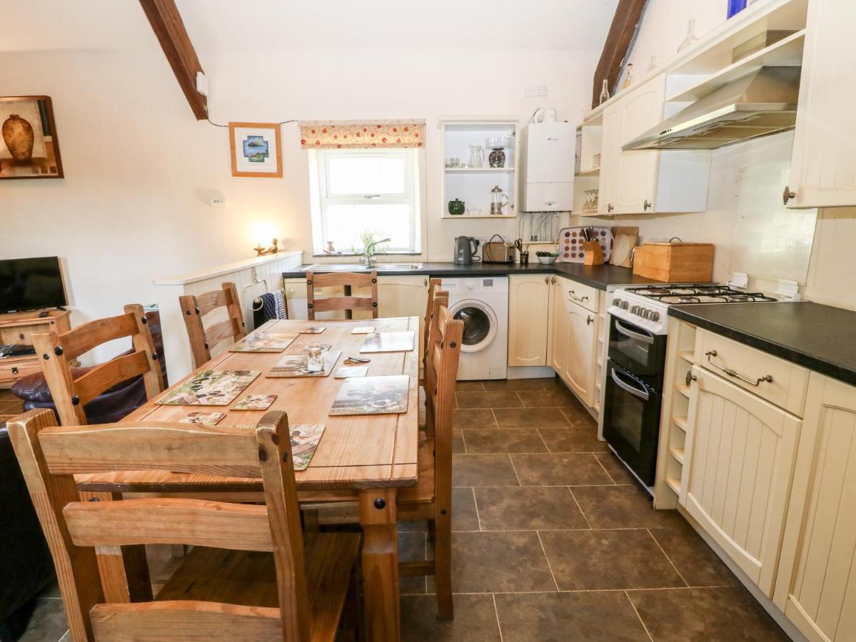 Bwthyn Y Dderwen Oak Cottage Llannor Dış mekan fotoğraf